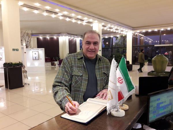 آقای فرهاد قائمیان(بازیگر)